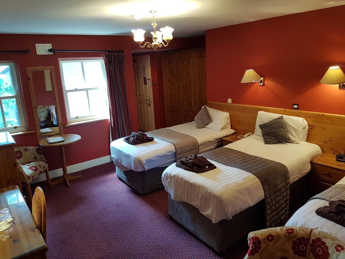 Отели типа «постель и завтрак» Boffin Lodge Guest House Уэстпорт-13