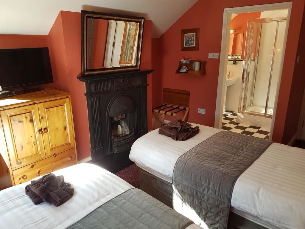 Отели типа «постель и завтрак» Boffin Lodge Guest House Уэстпорт-52