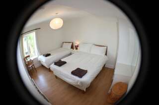 Отели типа «постель и завтрак» Boffin Lodge Guest House Уэстпорт Апартаменты с 2 спальнями-5